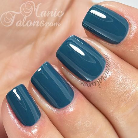 Soak_Off_Gel_Madam_Glam_Blue_Deep_Sea_Dream